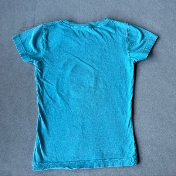 3 for $25 ~ Island Yumi ~ Tee ~ Girls Size Medium - Picture 3 of 8